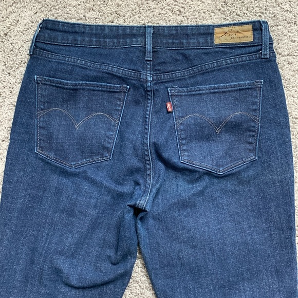 Levi’s Mid Rise Skinny Boot - Picture 4 of 15